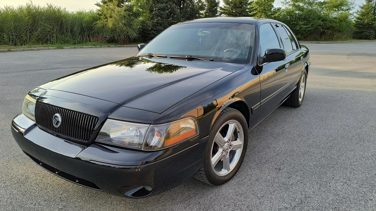 2003 Mercury Marauder - Image 8 of 31