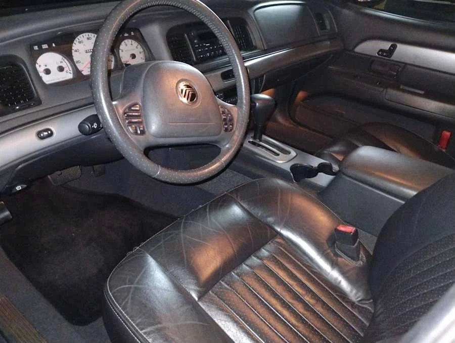 2003 Mercury Marauder - Image 13 of 28