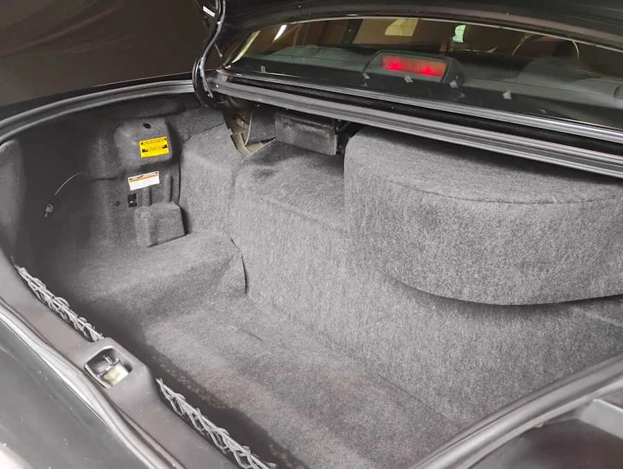 2003 Mercury Marauder - Image 24 of 28