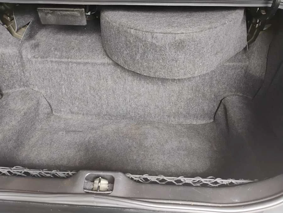 2003 Mercury Marauder - Image 22 of 28