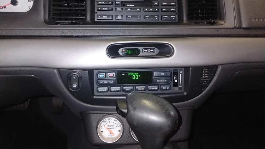 2003 Mercury Marauder - Image 18 of 28