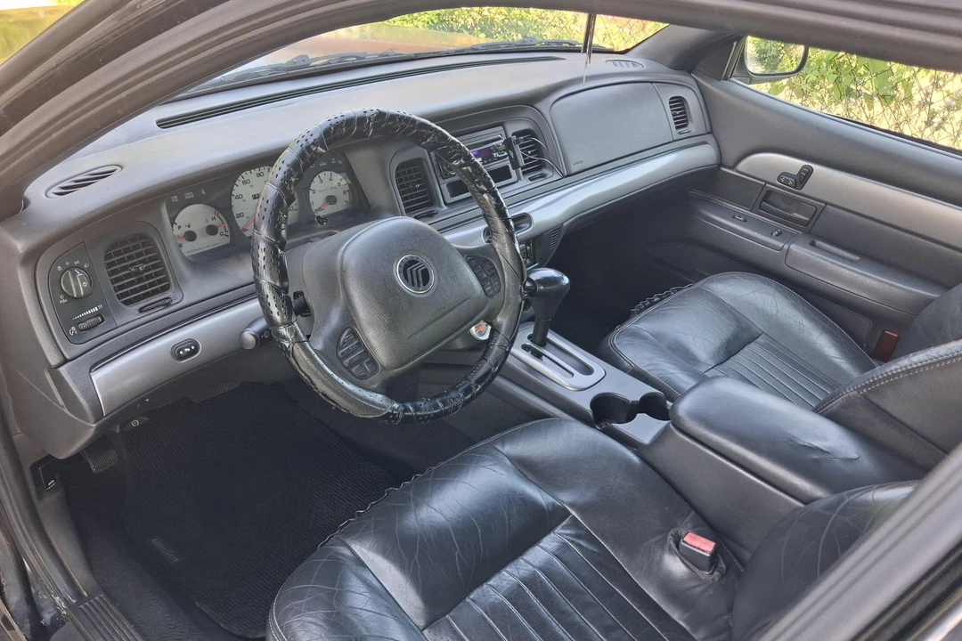 2003 Mercury Marauder - Image 19 of 31