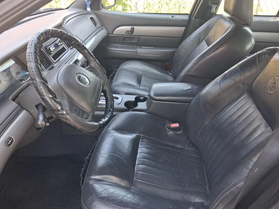 2003 Mercury Marauder - Image 23 of 31