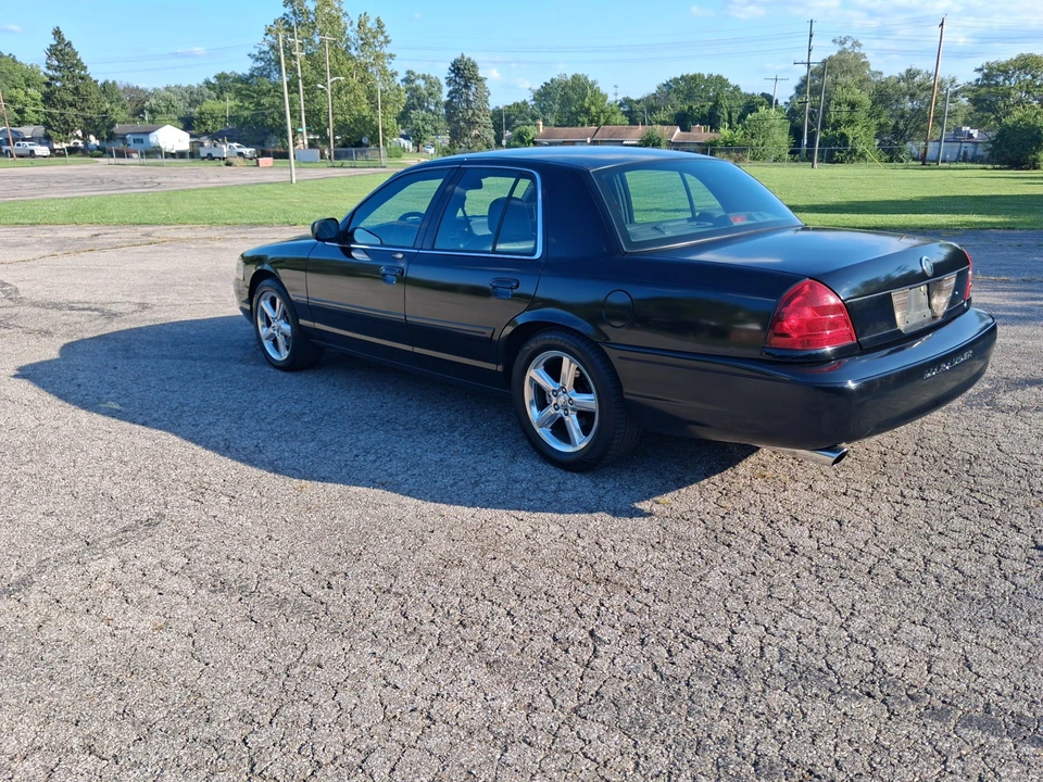 2003 Mercury Marauder - Image 9 of 31
