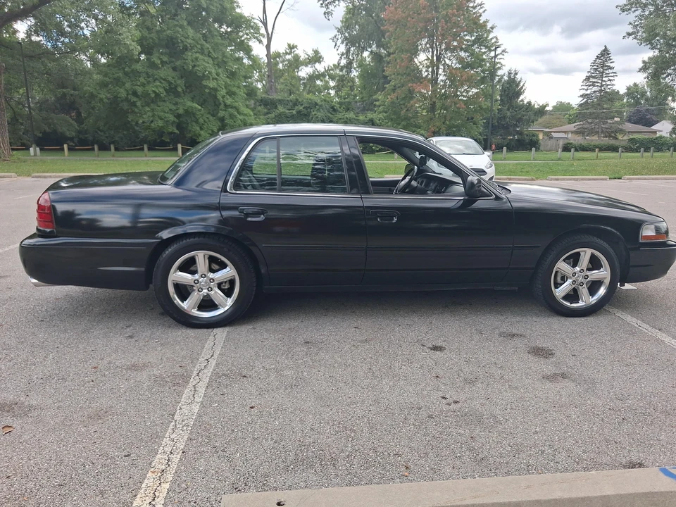 2003 Mercury Marauder - Image 13 of 31
