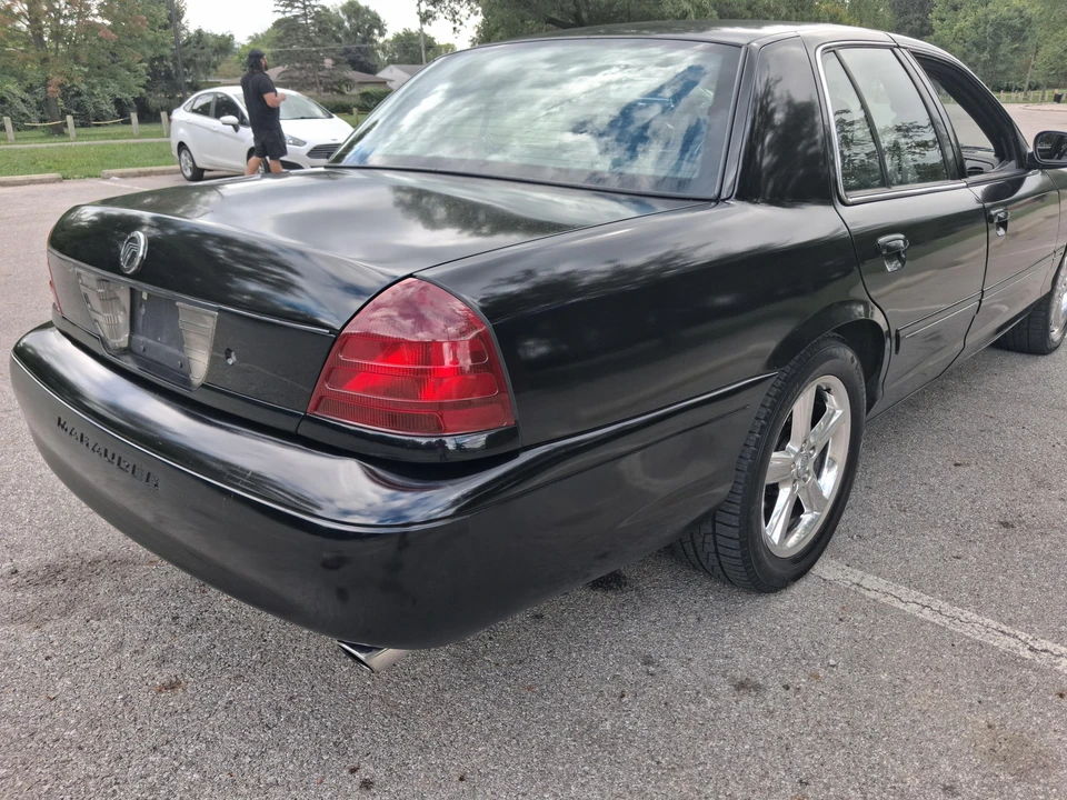2003 Mercury Marauder - Image 11 of 31