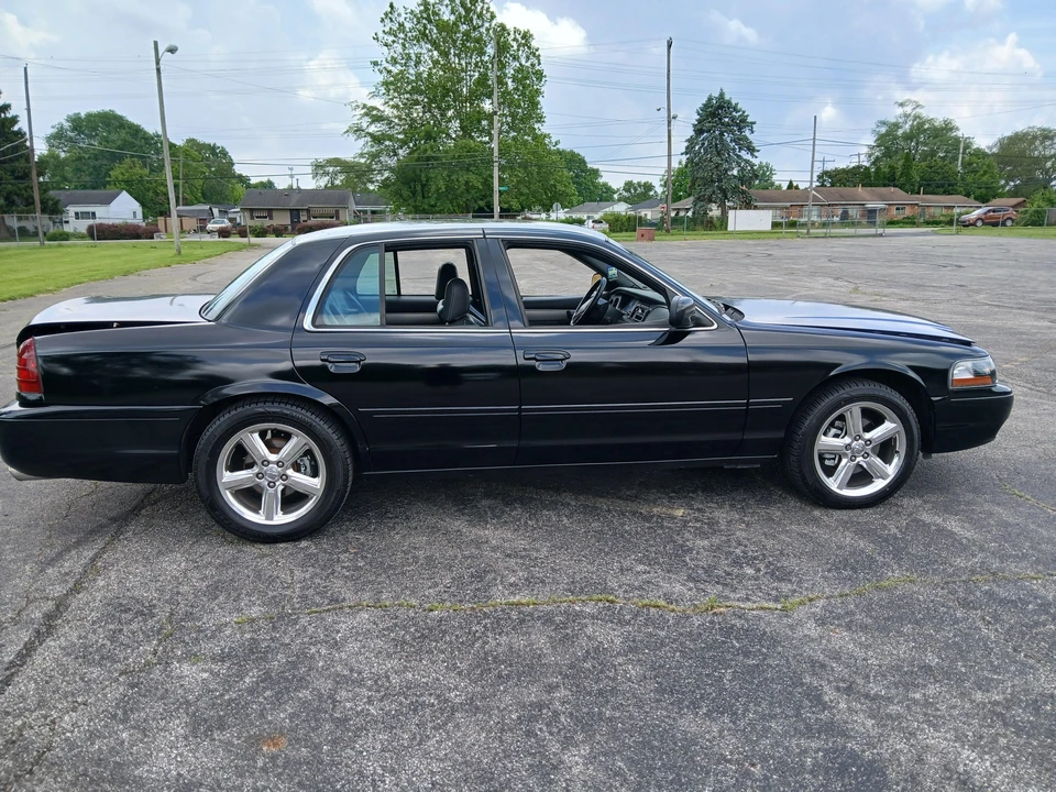 2003 Mercury Marauder - Image 14 of 31