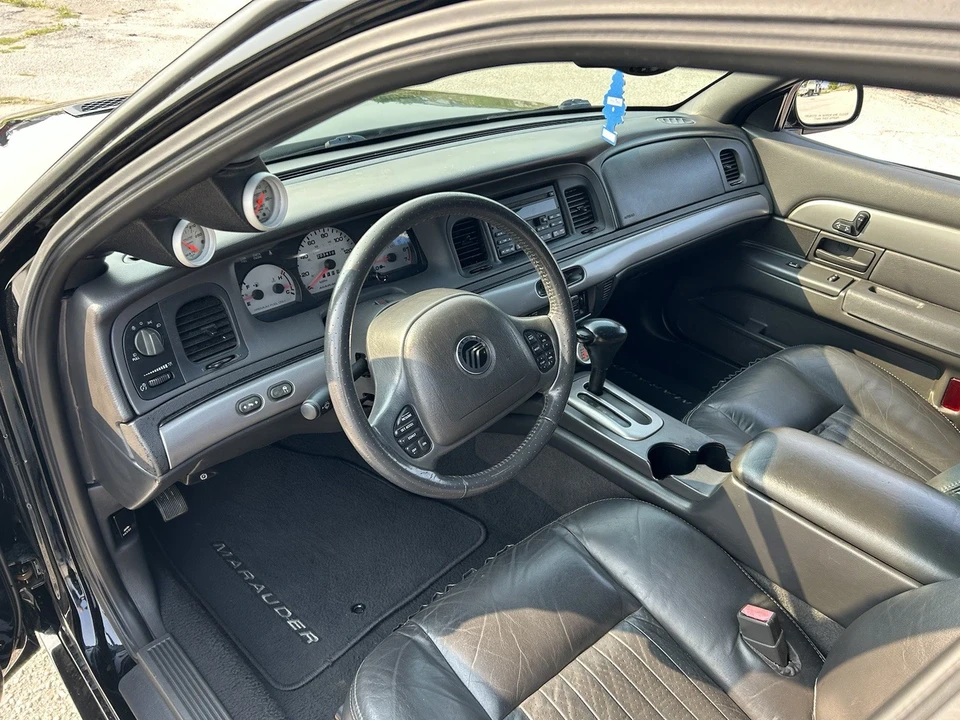 2003 Mercury Marauder - Image 5 of 21