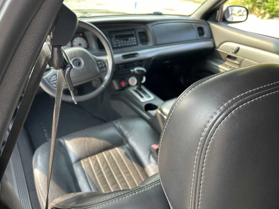 2003 Mercury Marauder - Image 6 of 21