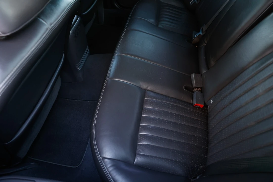 2003 Mercury Marauder - Image 10 of 12