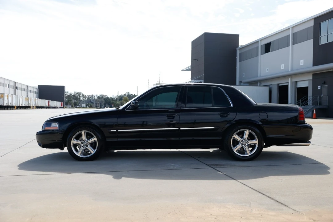 2003 Mercury Marauder - Image 3 of 12