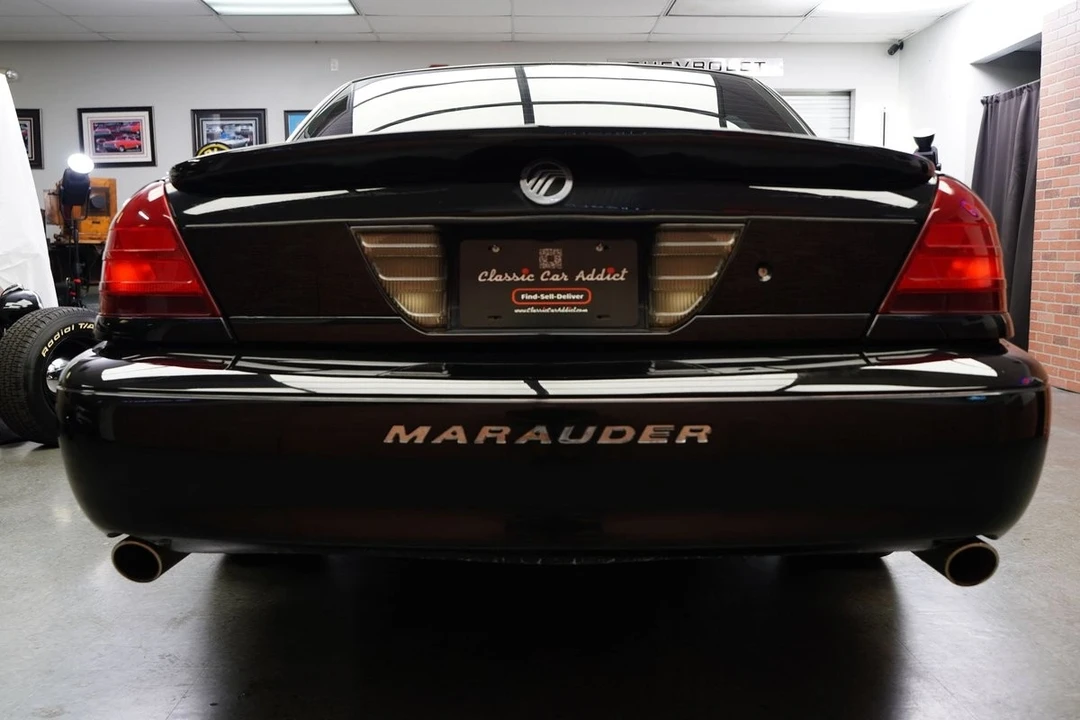 2003 Mercury Marauder - Image 11 of 12