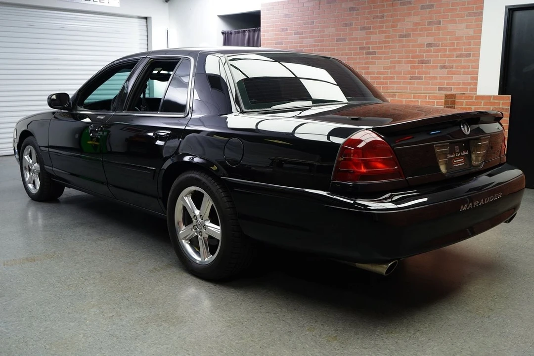 2003 Mercury Marauder - Image 10 of 12