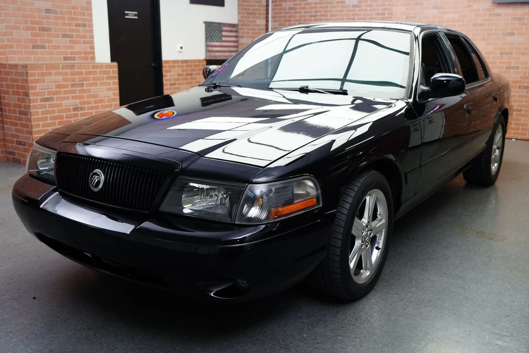 2003 Mercury Marauder - Image 9 of 12