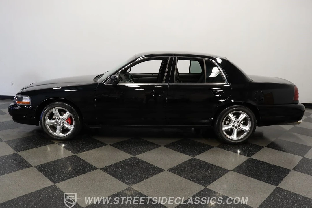 2003 Mercury Marauder - Image 3 of 12