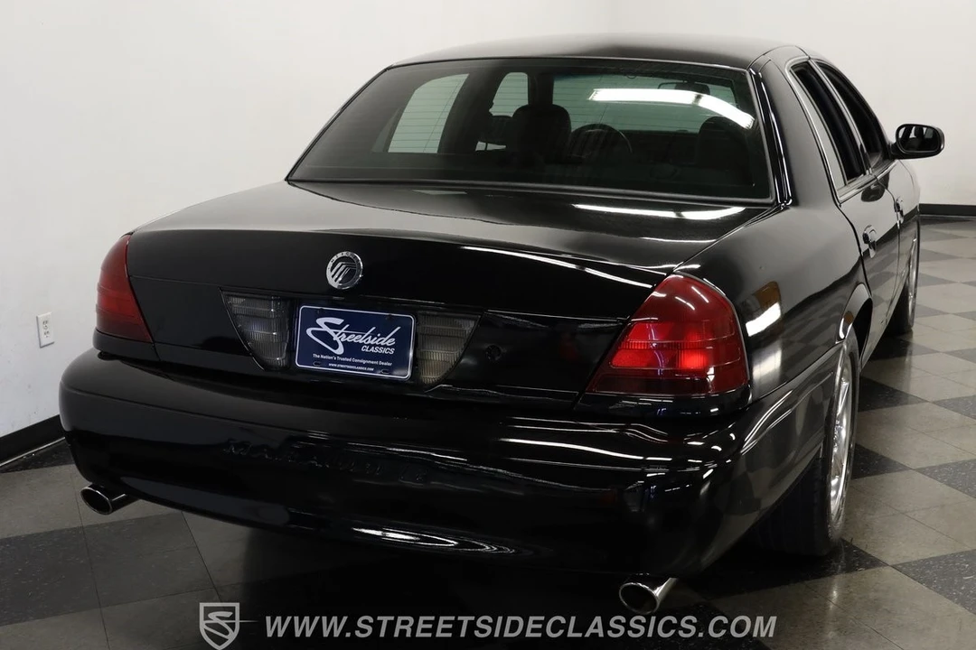 2003 Mercury Marauder - Image 10 of 12