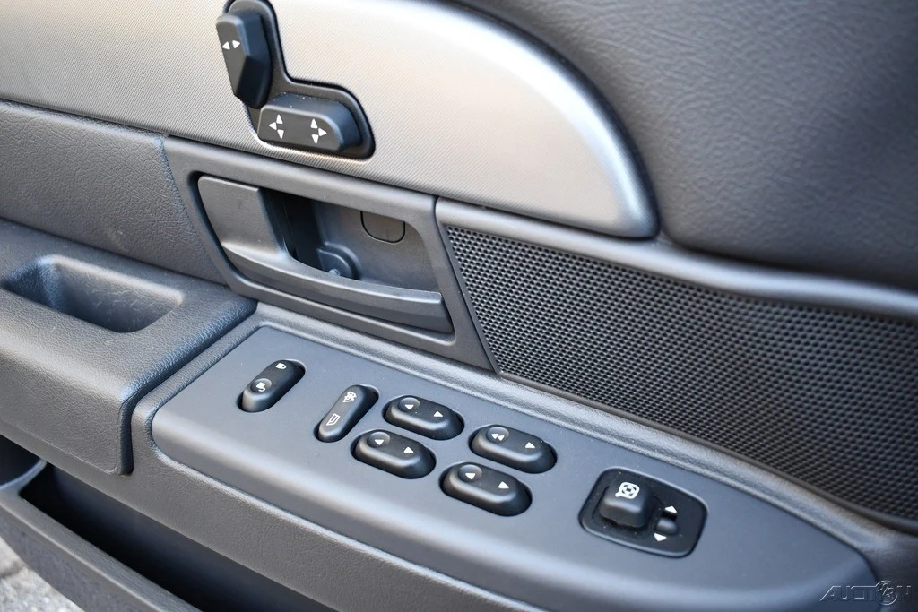 2003 Mercury Marauder - Image 15 of 21
