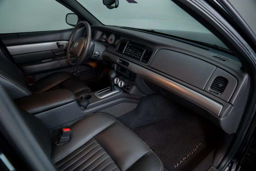 2003 Mercury Marauder - Image 16 of 31