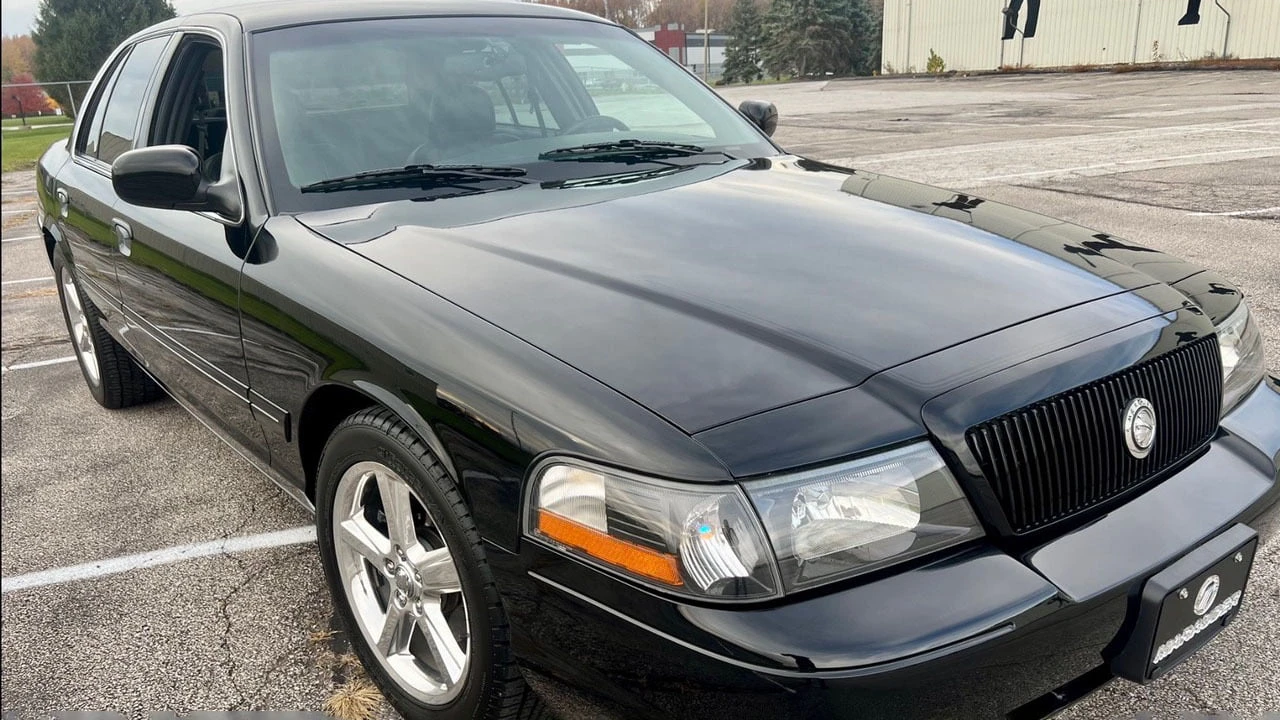 2003 Mercury Marauder - Image 21 of 22