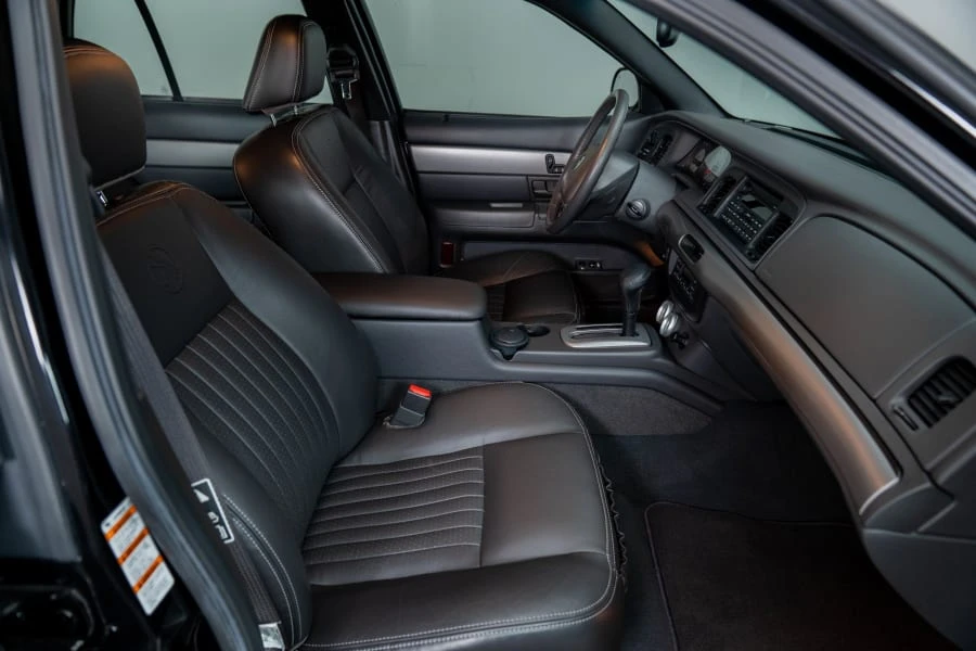 2003 Mercury Marauder - Image 24 of 31