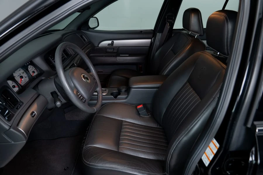 2003 Mercury Marauder - Image 19 of 31