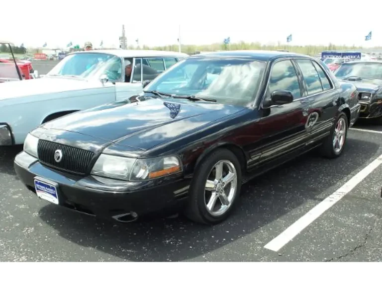 2003 Mercury Marauder - Image 2 of 2