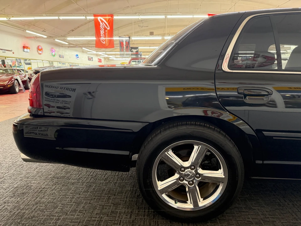 2003 Mercury Marauder - Image 25 of 31