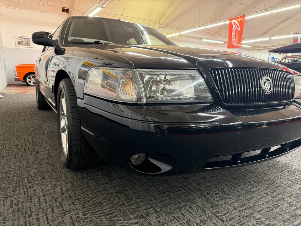 2003 Mercury Marauder - Image 8 of 31