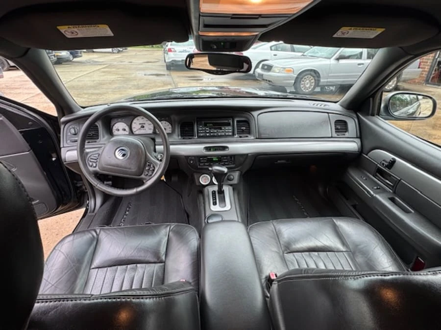 2003 Mercury Marauder - Image 17 of 27