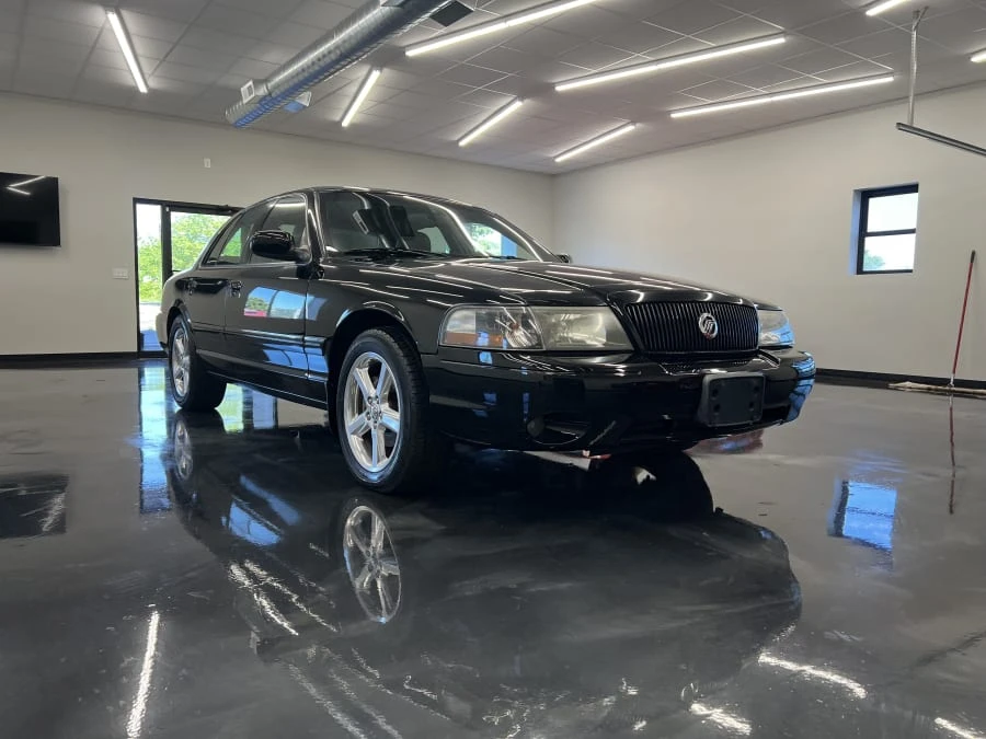 2003 Mercury Marauder - Image 2 of 5