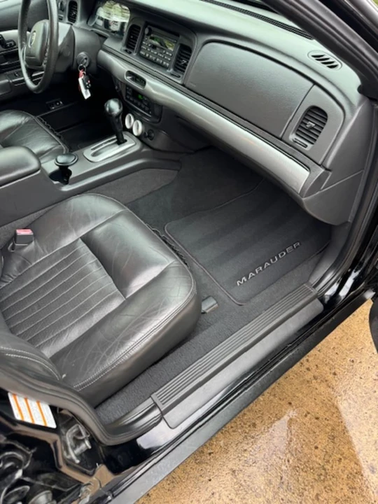 2003 Mercury Marauder - Image 23 of 27