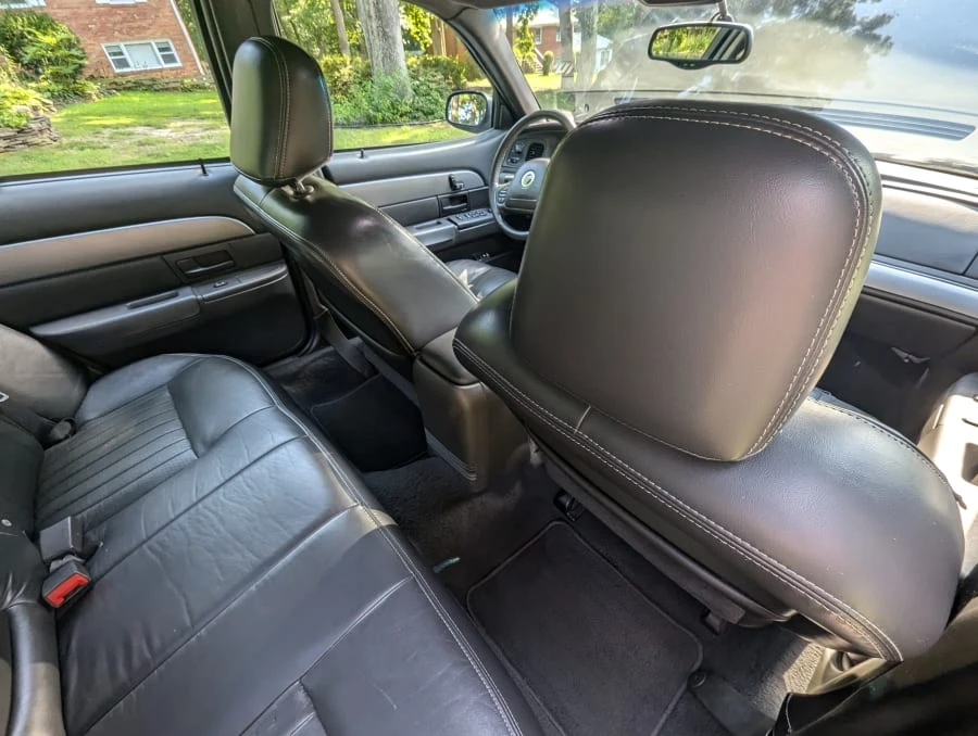 2003 Mercury Marauder - Image 10 of 18
