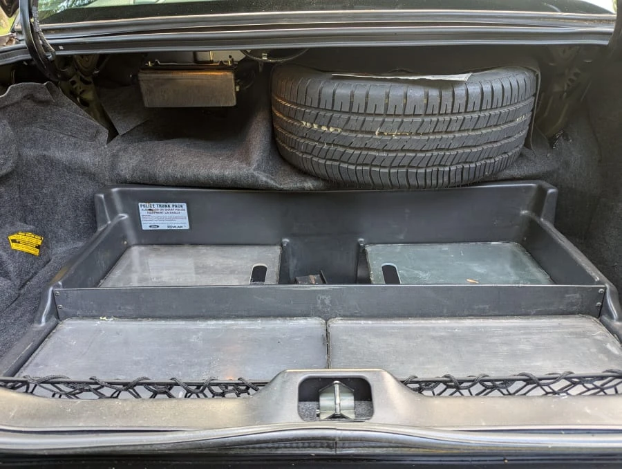 2003 Mercury Marauder - Image 14 of 18
