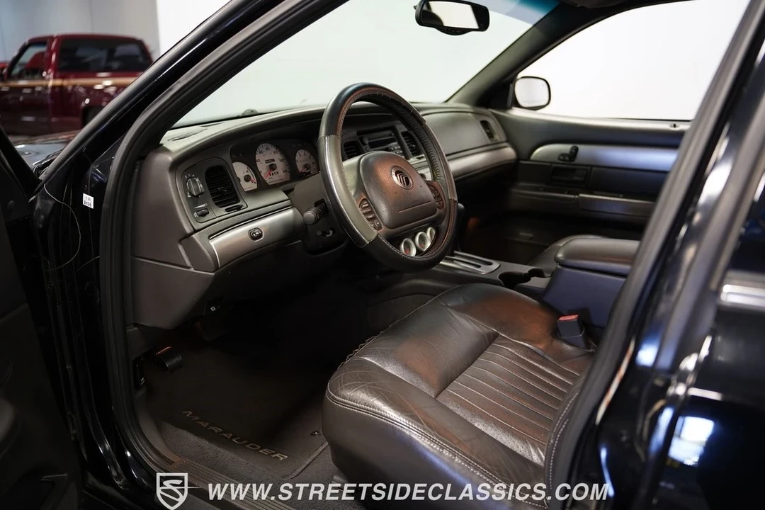 2003 Mercury Marauder - Image 5 of 12