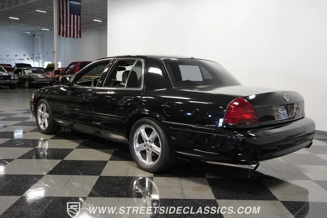 2003 Mercury Marauder - Image 10 of 12