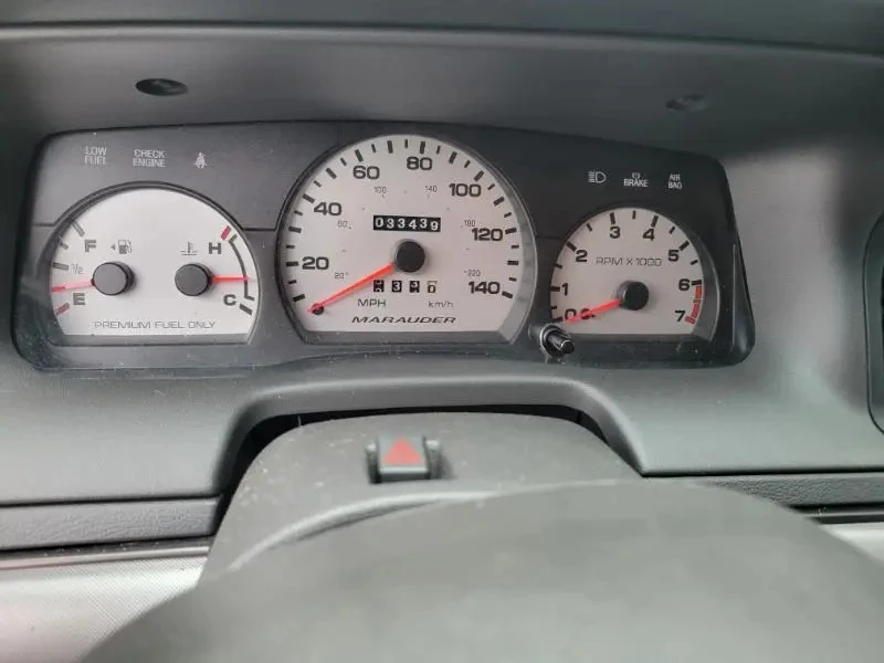 2003 Mercury Marauder - Image 24 of 31
