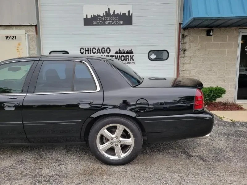 2003 Mercury Marauder - Image 25 of 31