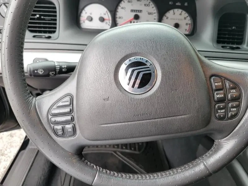 2003 Mercury Marauder - Image 13 of 31