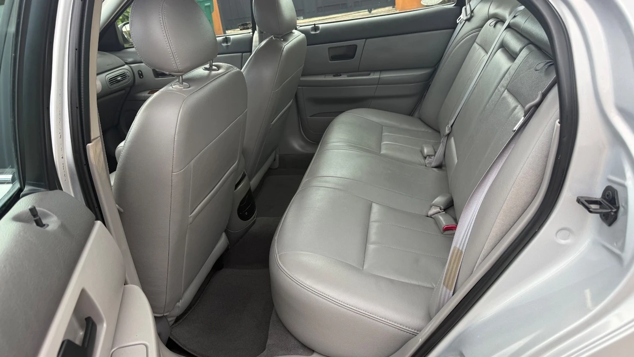 2003 Mercury Sable - Image 10 of 20