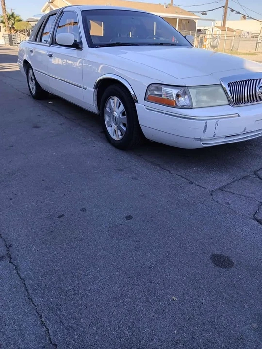2003 Mercury Grand Marquis - Image 2 of 10