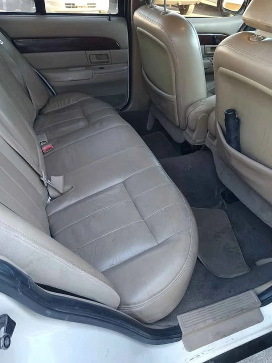 2003 Mercury Grand Marquis - Image 6 of 10