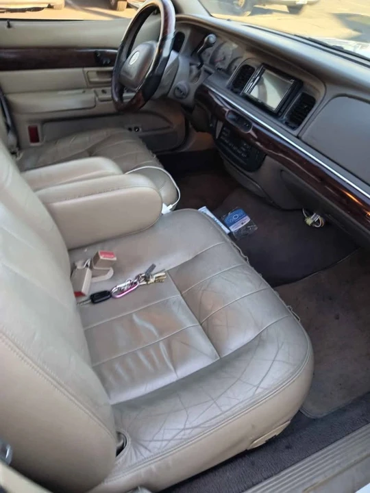 2003 Mercury Grand Marquis - Image 7 of 10