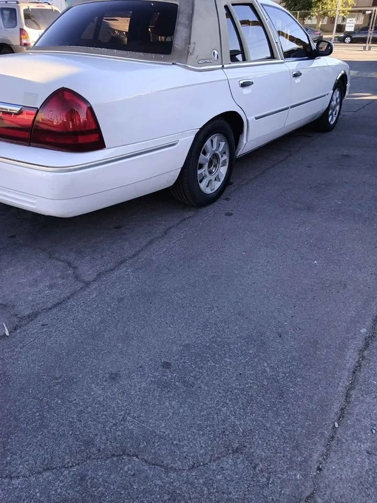 2003 Mercury Grand Marquis - Image 4 of 10