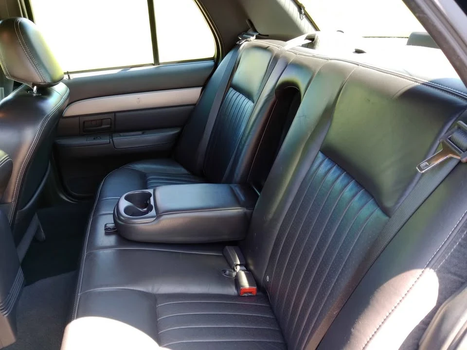 2003 Mercury Marauder - Image 7 of 11