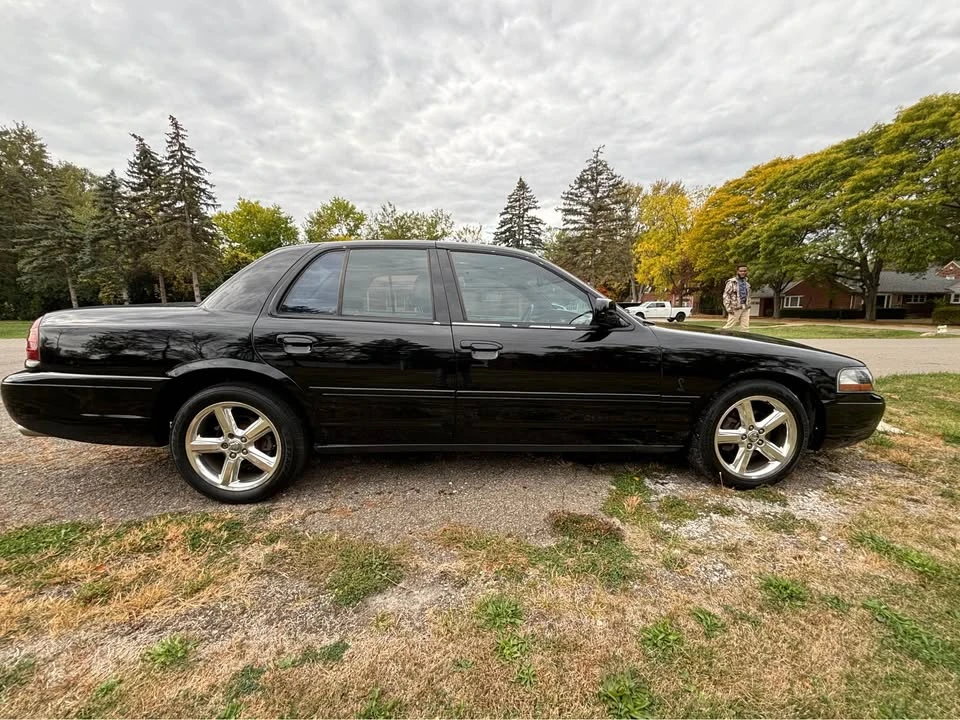 2003 Mercury Marauder - Image 3 of 7
