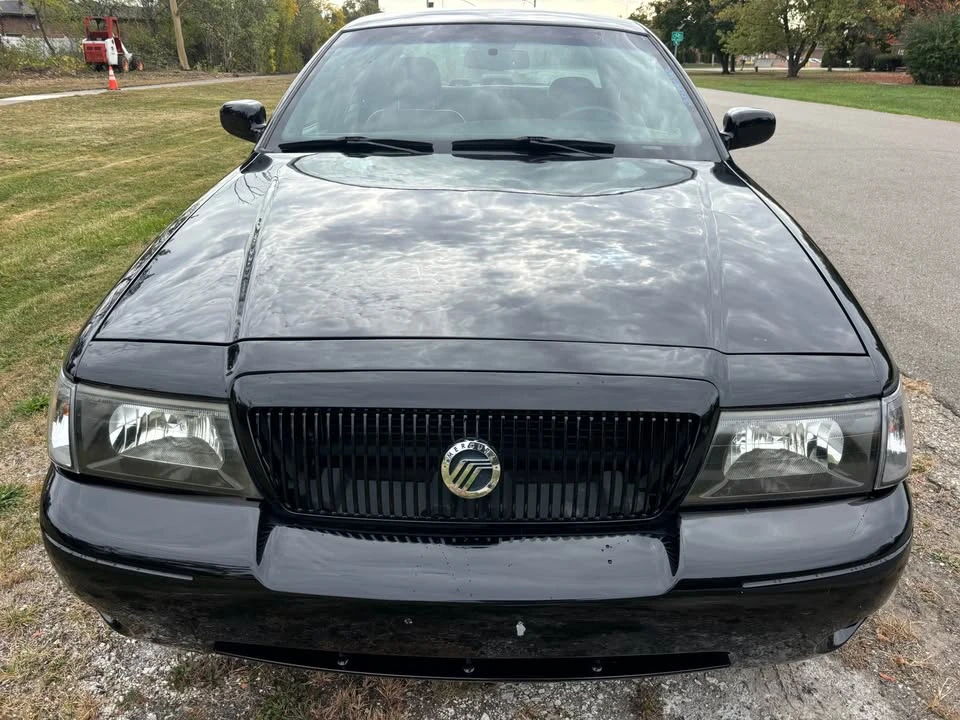 2003 Mercury Marauder - Image 2 of 7