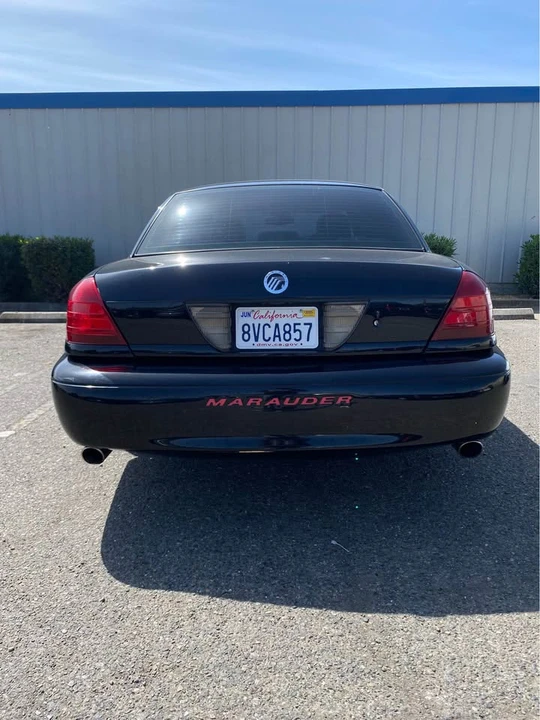 2003 Mercury Marauder - Image 4 of 8