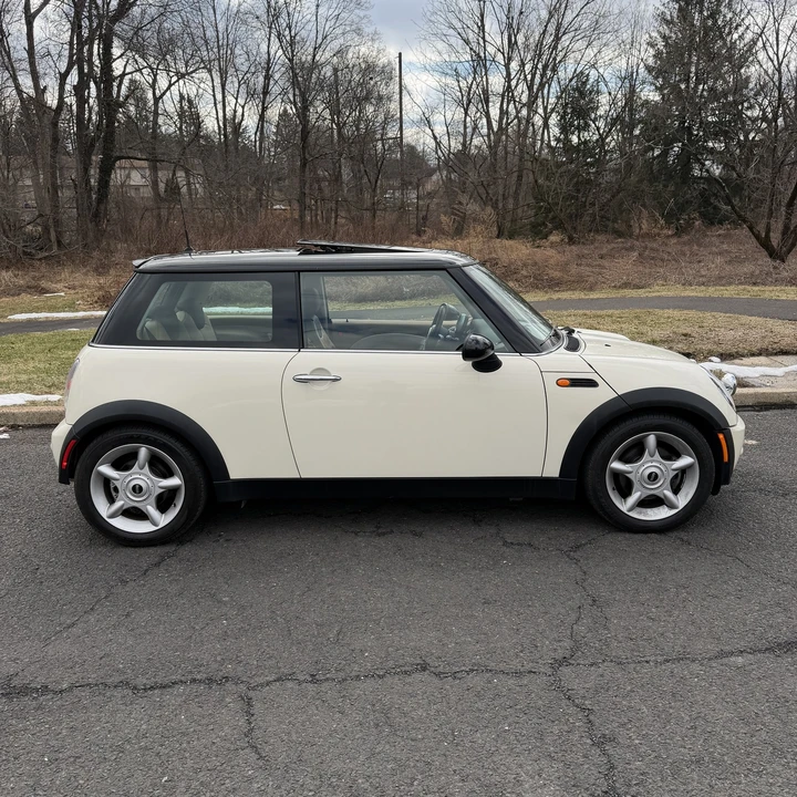 2003 Mini Mini 1st Gen - Image 2 of 21