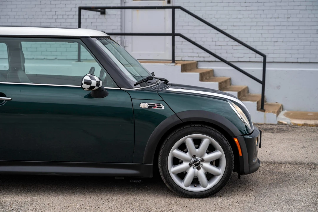 2003 Mini Mini Cooper S 1st Gen - Image 25 of 31