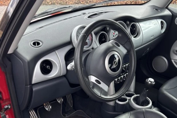 2003 Mini Mini Cooper S 1st Gen - Image 5 of 7